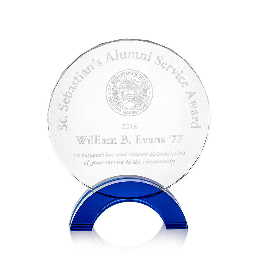 The Crystal Newport Award by Prize Possessions, engraved “St. Sebastian’s Alumni Service Award,” was presented to William B. Evans ’77 in 2016 for community service—an inspiring example of employee recognition and appreciation.